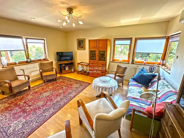 Eladó ház Szentendre, Pismány 222 nm