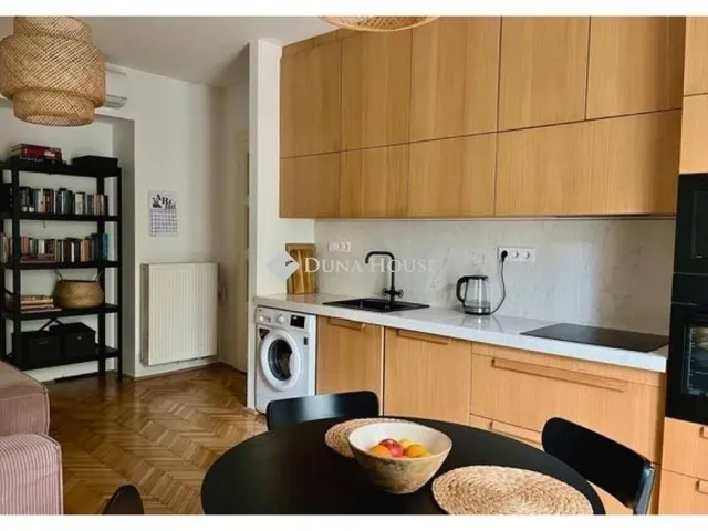 Eladó lakás Budapest XII. kerület, Németvölgy 64 nm