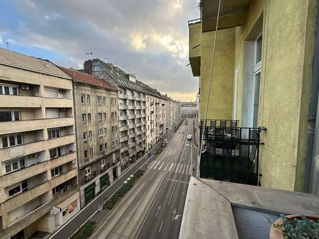 Eladó lakás Budapest II. kerület 100 nm