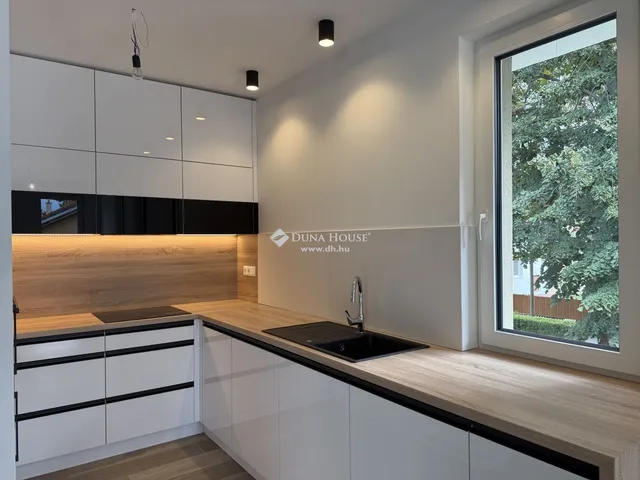 Eladó lakás Budapest XIX. kerület, Kertváros 107 nm