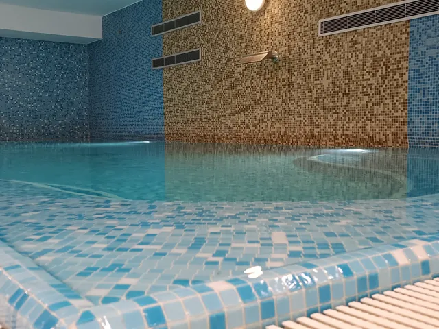 Eladó kereskedelmi és ipari ingatlan Göd, Alsógöd 2155 nm