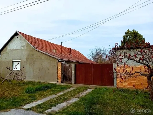 Eladó ház Tiszaalpár, Esze Tamás utca 48. 124 nm