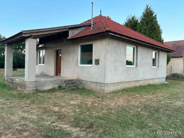 Eladó ház Juta 74 nm