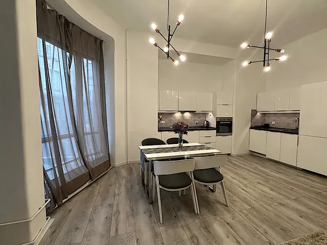 Kiadó lakás Budapest V. kerület, Belváros, Petőfi Sándor utca 9. 60 nm