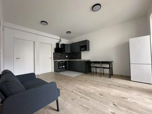 Kiadó lakás Budapest VIII. kerület, Corvin negyed 55 nm