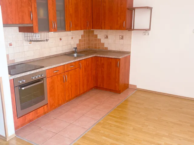 Kiadó lakás Budapest XIII. kerület, Lőportárdűlő 50 nm