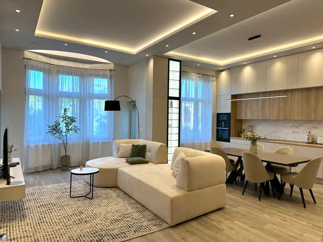 Kiadó lakás Budapest II. kerület, Országút 140 nm
