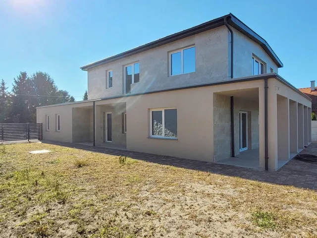 Eladó ház Vámosszabadi, Szitásdomb-lakópark, Temető utca 17. 240 nm