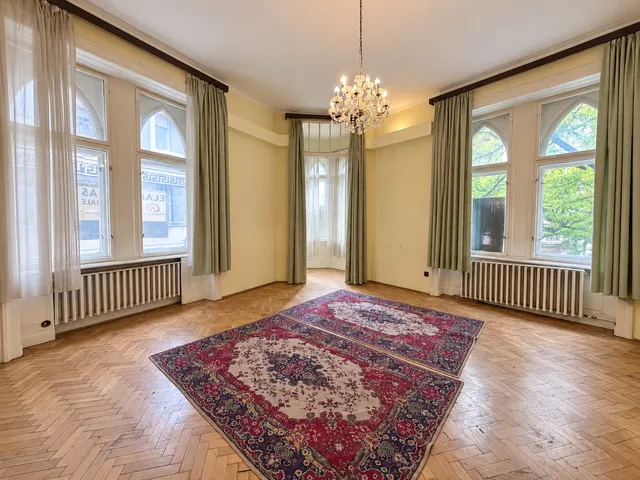 Eladó lakás Budapest VIII. kerület, Csarnoknegyed 117 nm