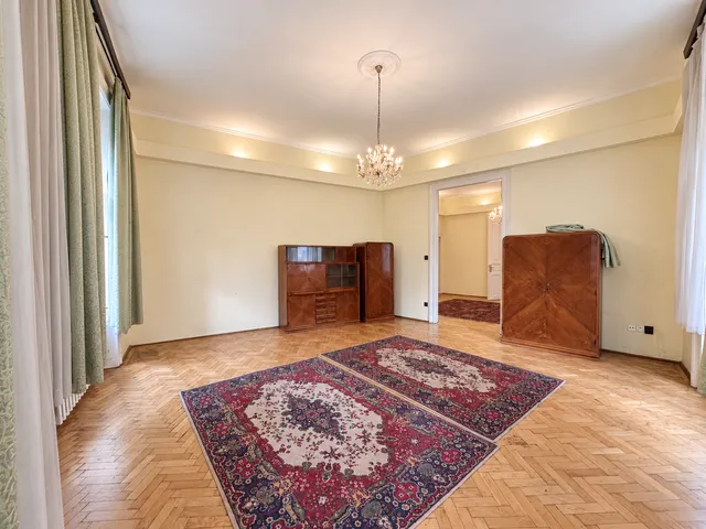 Eladó lakás Budapest VIII. kerület, Csarnoknegyed, Baross utca 117 nm