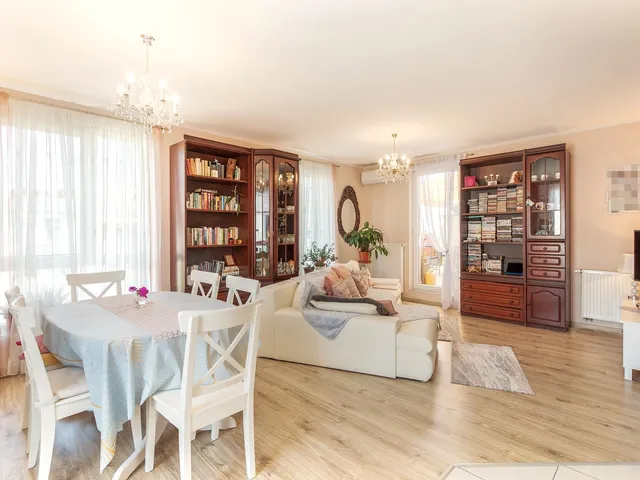 Eladó lakás Budapest XIV. kerület, Dorozsmai 93 nm