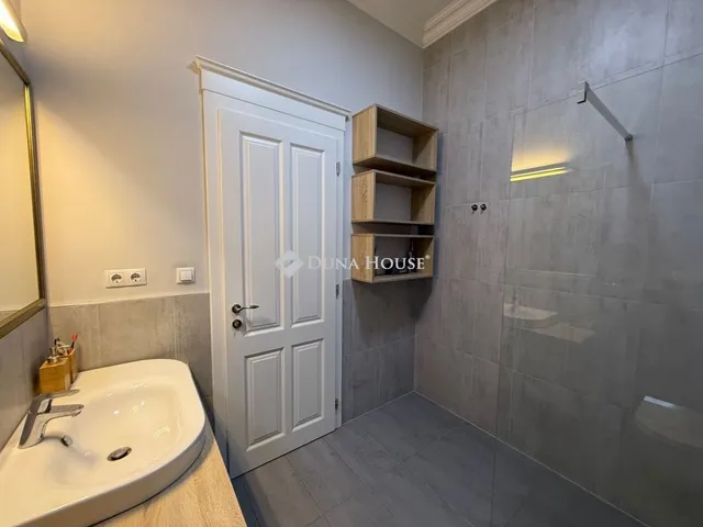 Eladó lakás Budapest VII. kerület 64 nm