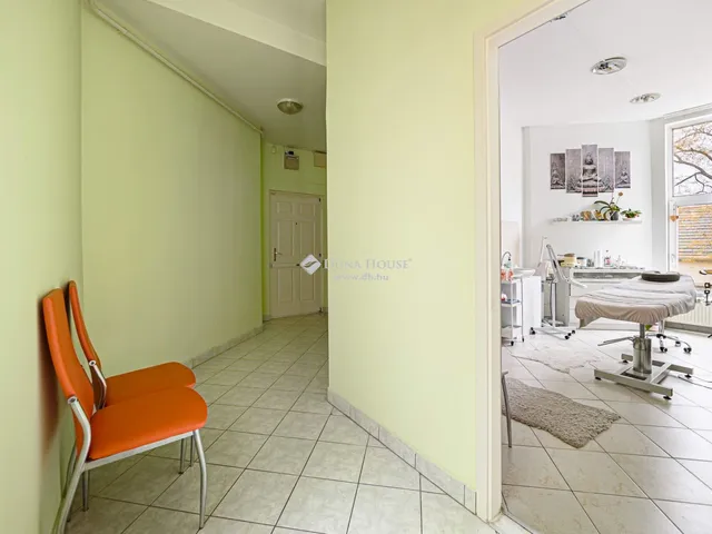 Eladó lakás Budapest XXI. kerület 156 nm