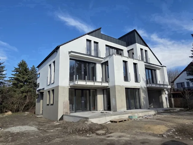 Eladó lakás Budapest III. kerület 114 nm