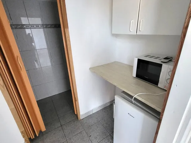 Eladó kereskedelmi és ipari ingatlan Budapest IV. kerület, Homoktövis utca 18 nm