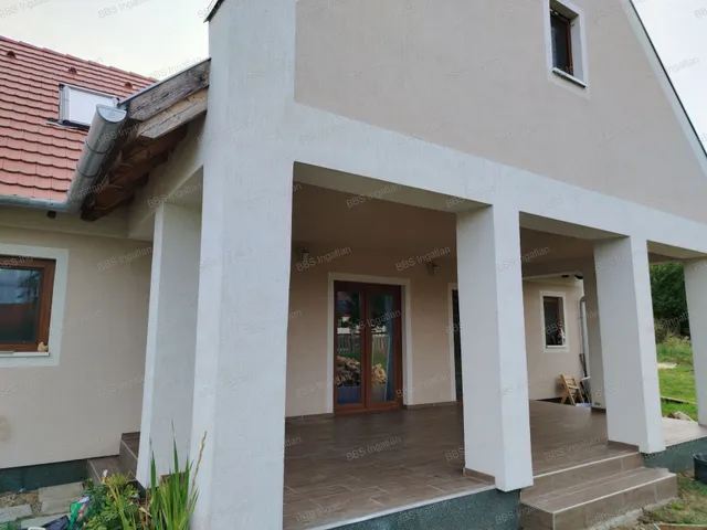 Eladó ház Felsőörs 120 nm