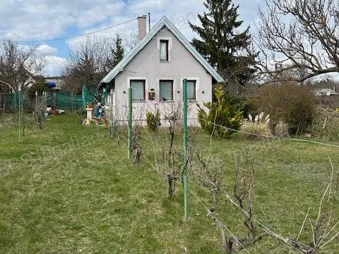 Eladó mezőgazdasági ingatlan Veszprém, Csatárhegy 28 nm