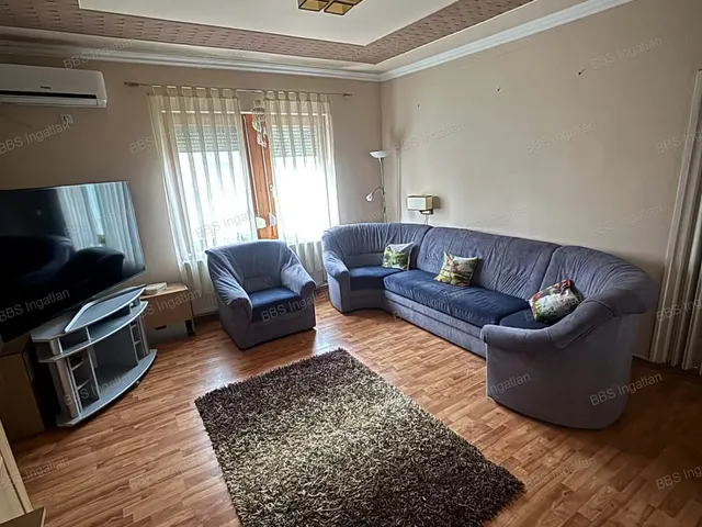 Eladó lakás Kecskemét, Hunyadiváros 84 nm
