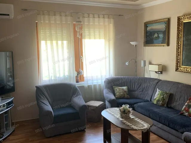 Eladó lakás Kecskemét, Hunyadiváros 84 nm