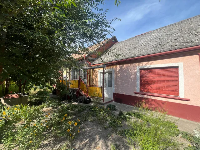 Eladó ház Monor, Vörösmarty utca 85 nm