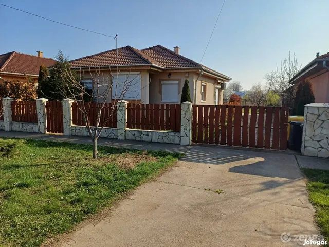 Eladó ház Tiszafüred, Buda 90 nm