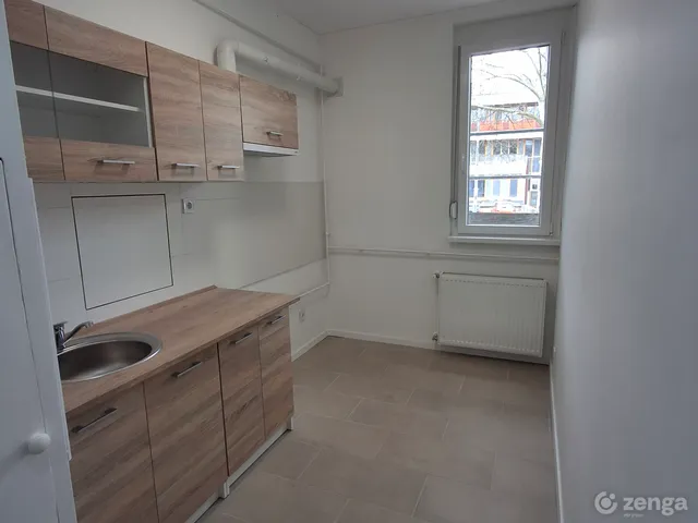 Eladó lakás Zalaegerszeg, Landorhegy, Landorhegyi út. 16 49 nm