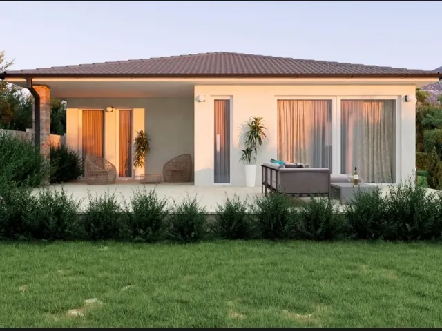 Eladó ház Deszk 135 nm