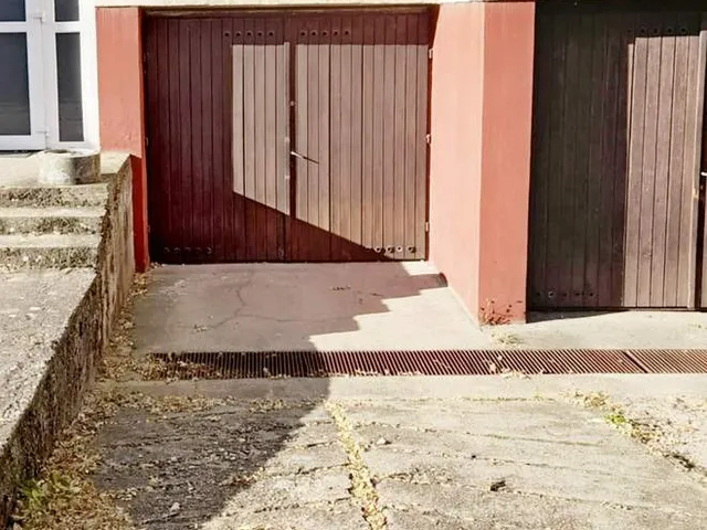 Kiadó garázs Debrecen, Nagyerdőalja 12 nm