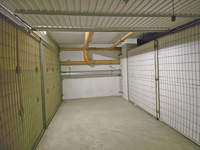 Eladó garázs Debrecen, Belváros 18 nm