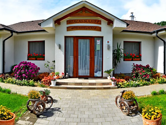 Kiadó kereskedelmi és ipari ingatlan Nyíradony, Aradványpuszta 400 nm