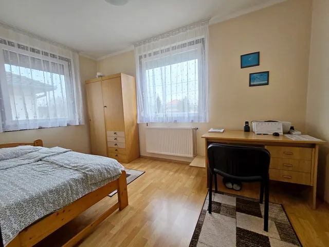 Eladó ház Debrecen, Veres Péter-kert 100 nm