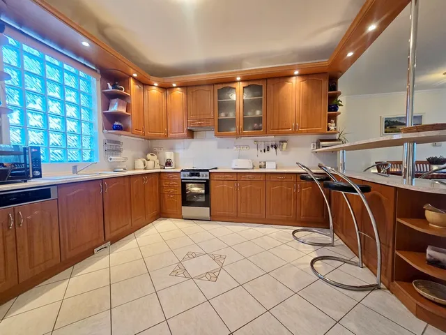 Eladó ház Debrecen, Köntöskert 145 nm