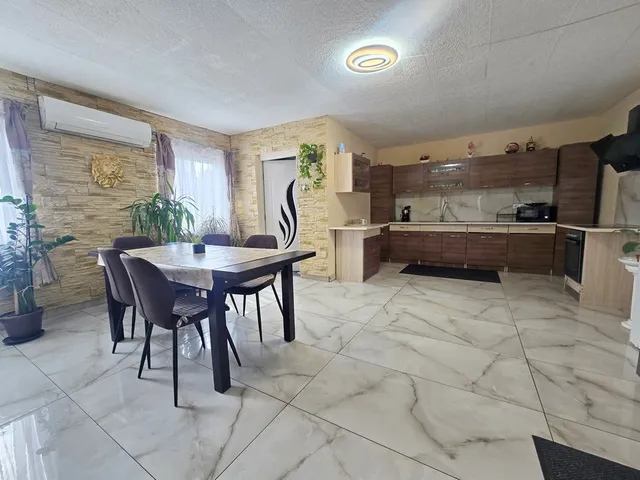 Eladó ház Debrecen, Biczó István-kert 85 nm