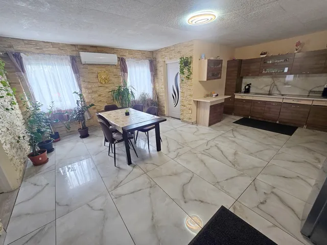 Eladó ház Debrecen, Biczó István-kert 85 nm