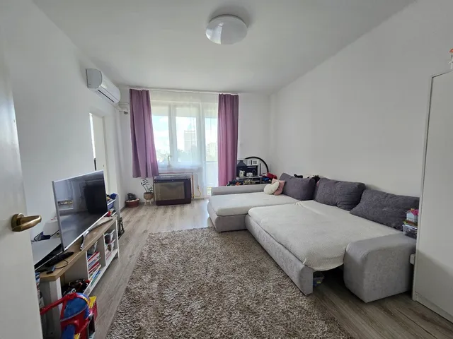 Eladó lakás Debrecen, Libakert 52 nm