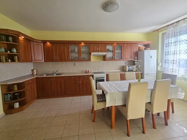 Eladó lakás Debrecen, Újkert 71 nm