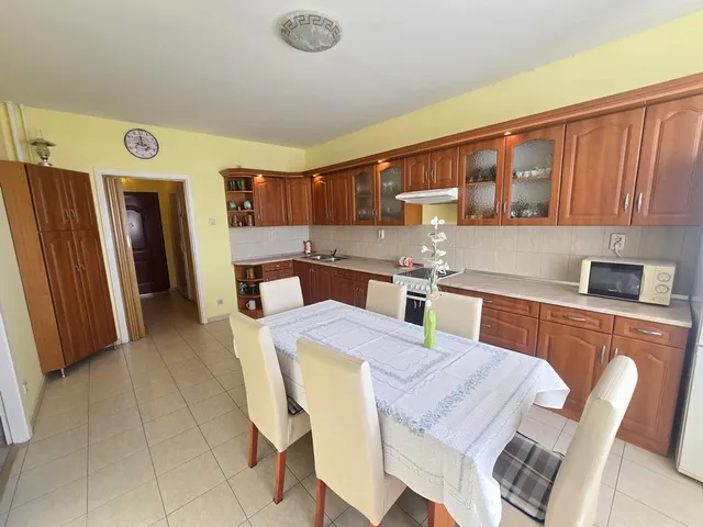 Eladó lakás Debrecen, Újkert 71 nm