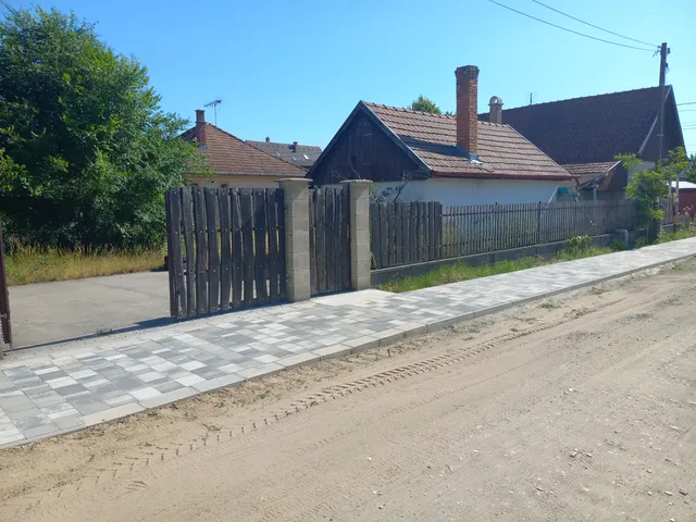 Eladó ház Erdőkertes, Topolyos 62 nm