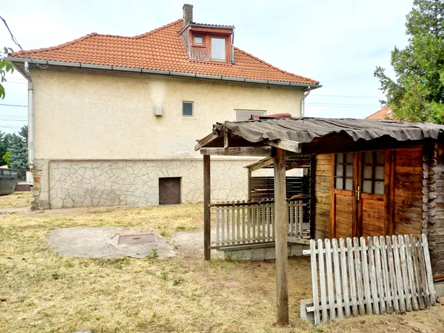 Eladó ház Erdőkertes 100 nm