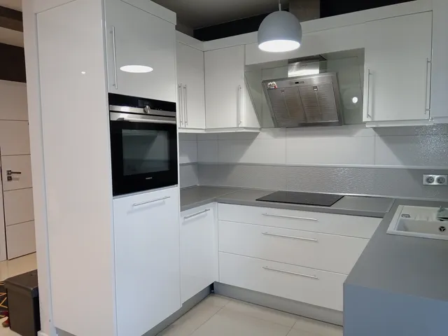 Eladó lakás Vácrátót 77 nm