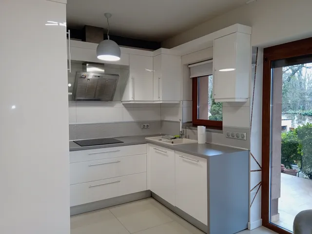 Eladó lakás Vácrátót 77 nm