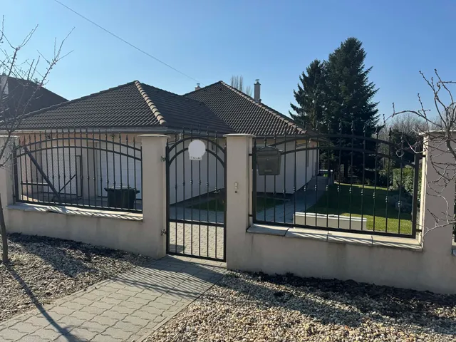 Eladó ház Veresegyház, Hegyek 109 nm