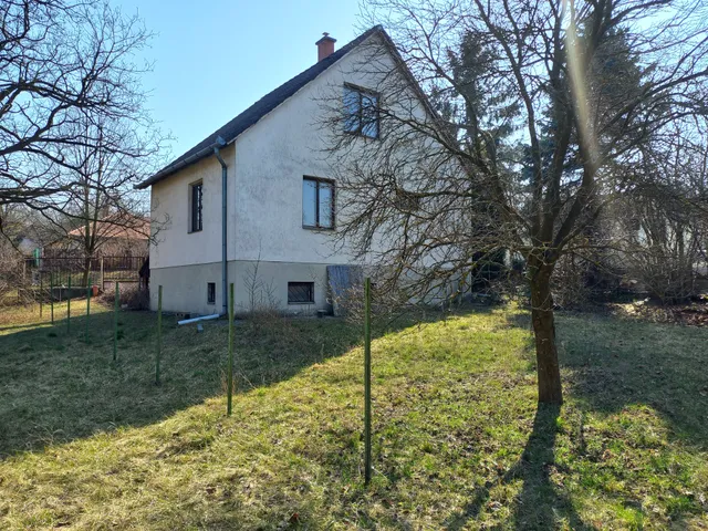 Eladó ház Erdőkertes, Kilencholdas 65 nm