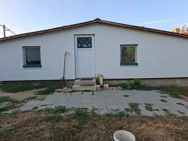 Eladó telek Vácegres 424 nm