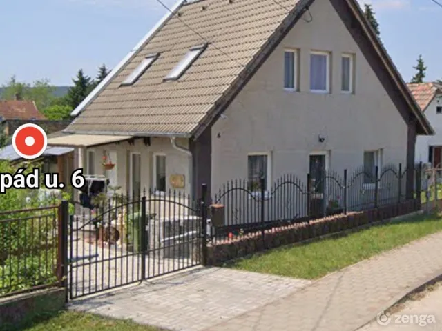 Eladó ház Balatonfűzfő 160 nm