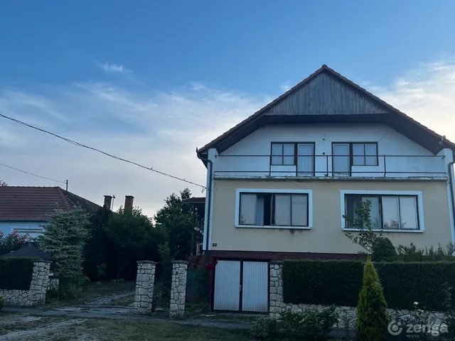 Eladó ház Zalavég 203 nm