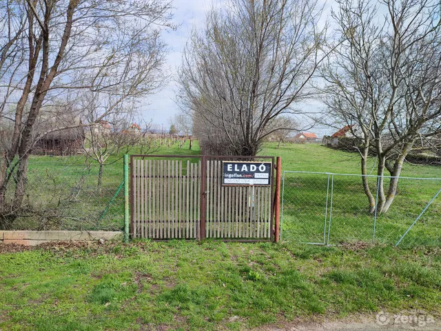 Eladó telek Balatonfüred 5720 nm