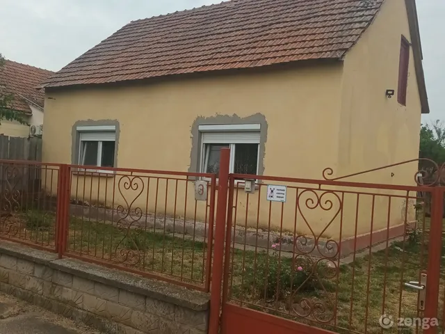 Eladó ház Bátmonostor 42 nm