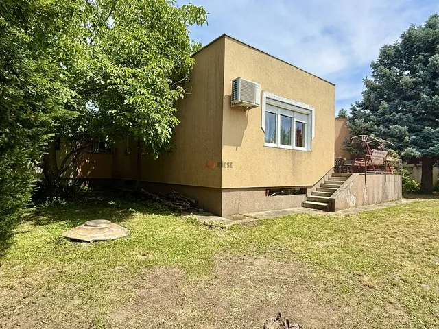 Eladó ház Székesfehérvár, Öreghegy 255 nm