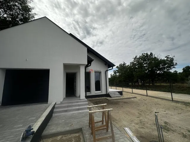 Eladó ház Velence, Ófalu 1085 nm